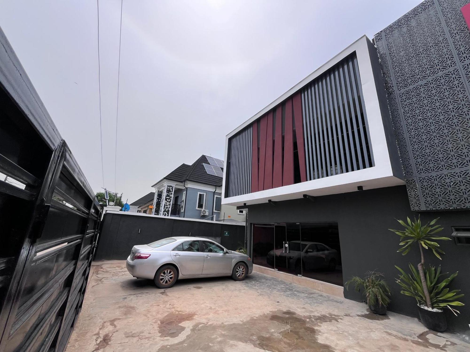 Blackwood Hotels Ikeja Esterno foto