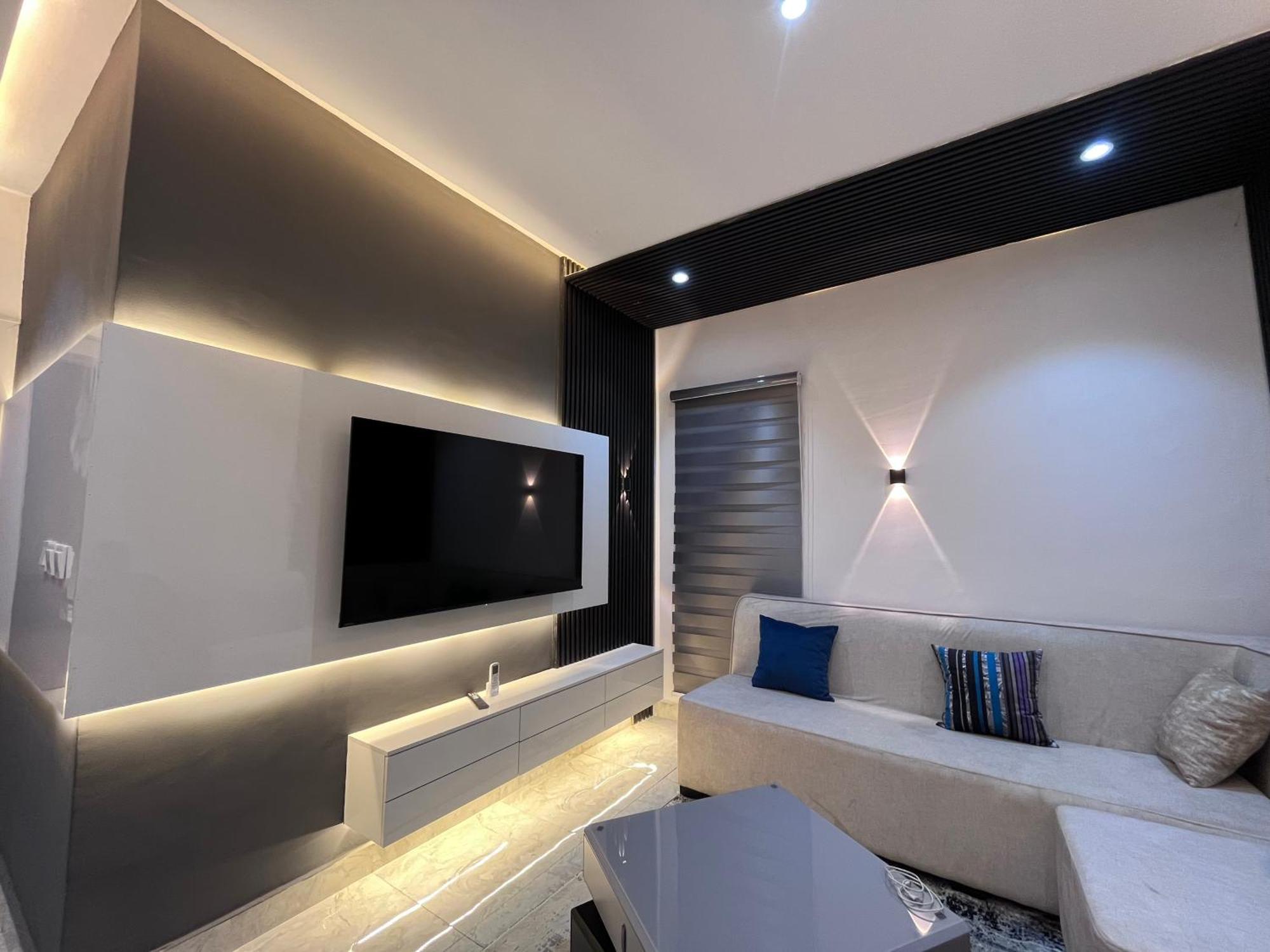 Blackwood Hotels Ikeja Esterno foto