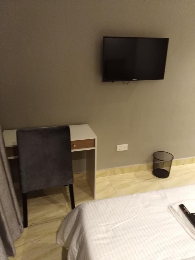 Blackwood Hotels Ikeja Esterno foto