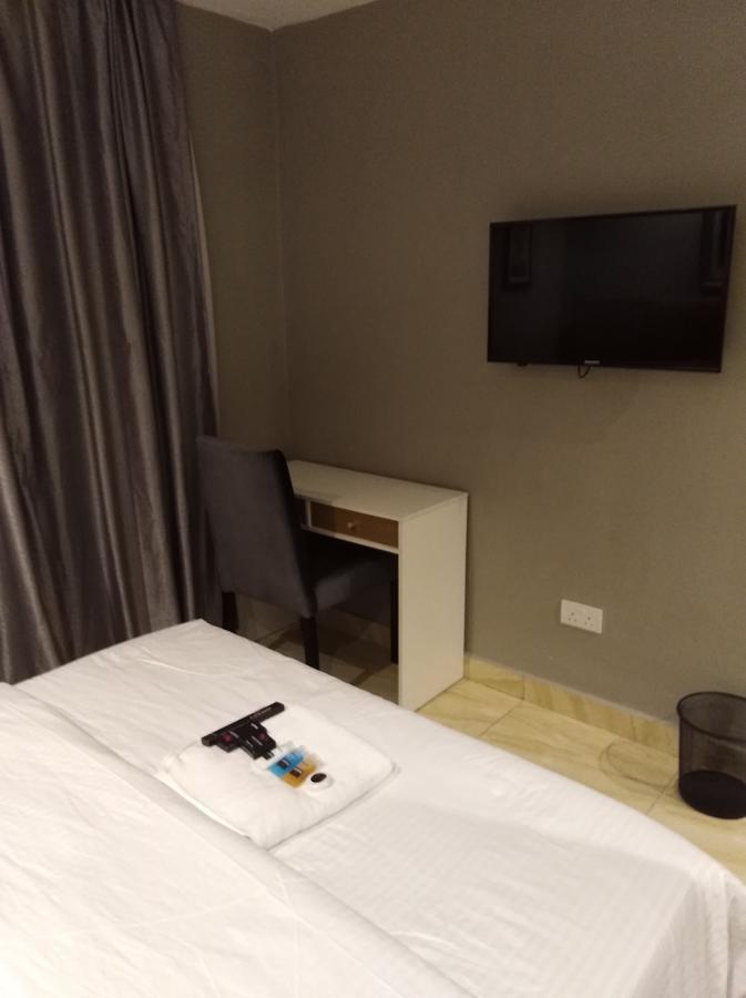 Blackwood Hotels Ikeja Esterno foto