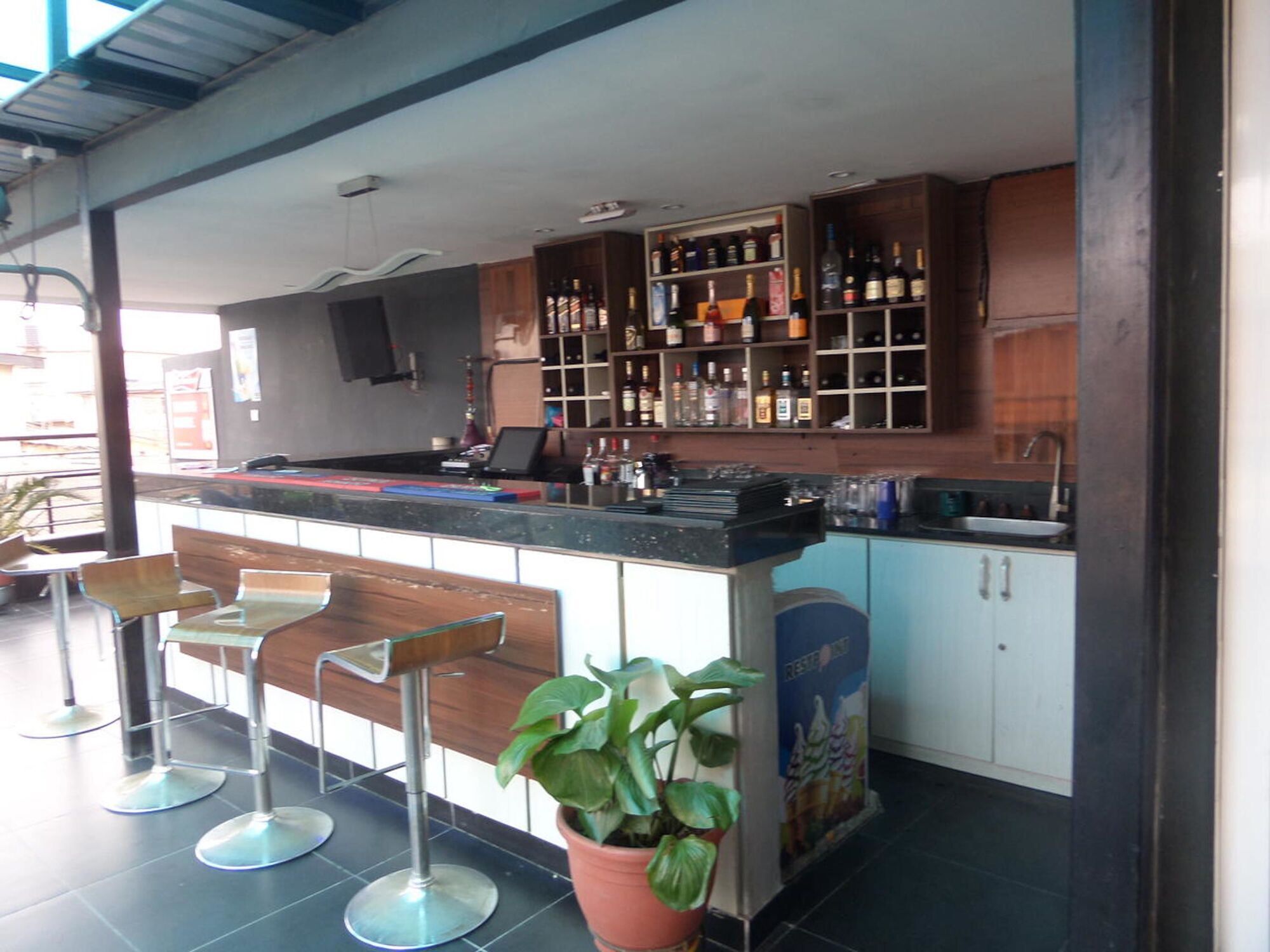 Blackwood Hotels Ikeja Esterno foto